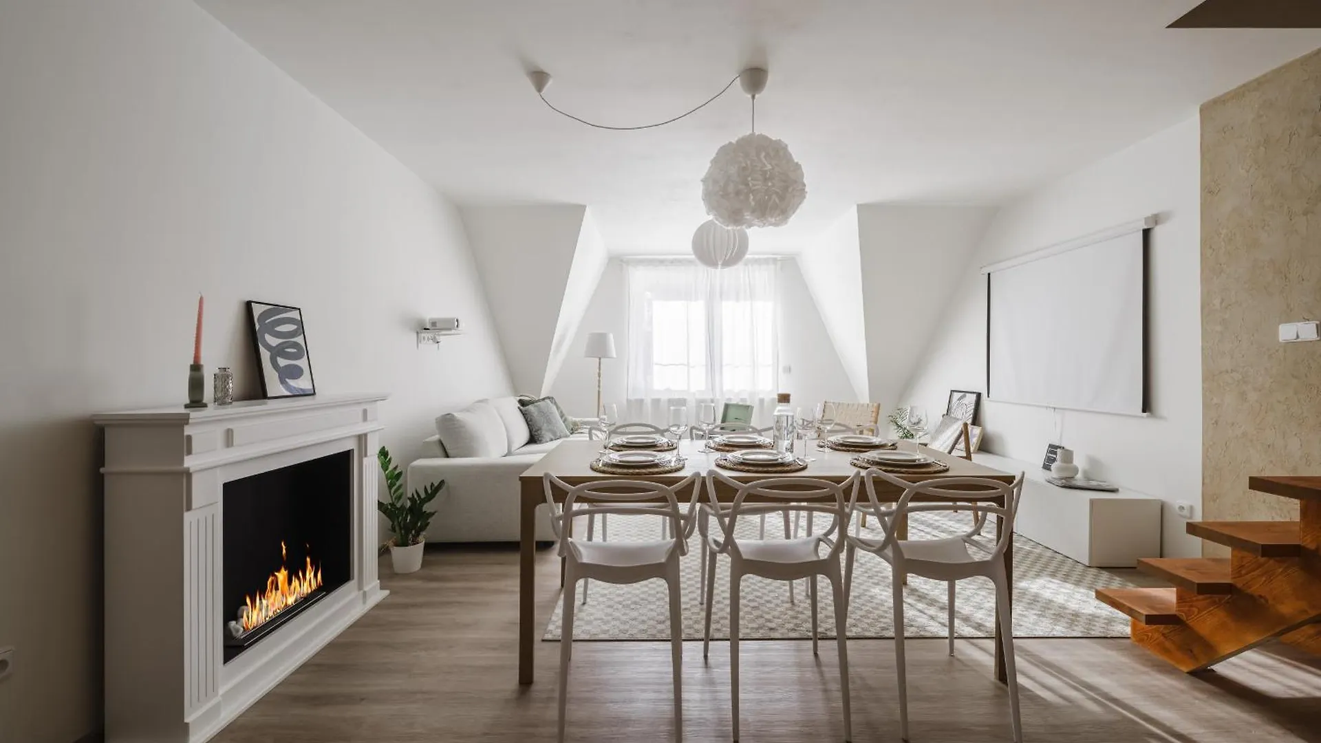 Spacious 4-Story Home With Sauna & Garden Prag