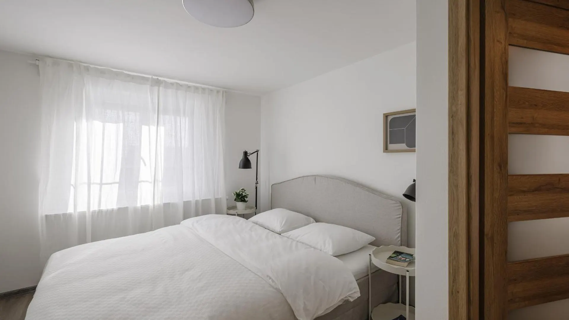 Spacious 4-Story Home With Sauna & Garden Prag Tatil Evi